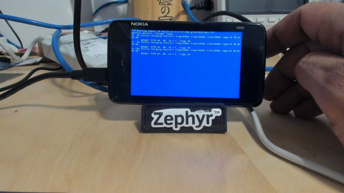 Battery monitor on the N900 at the start of charging