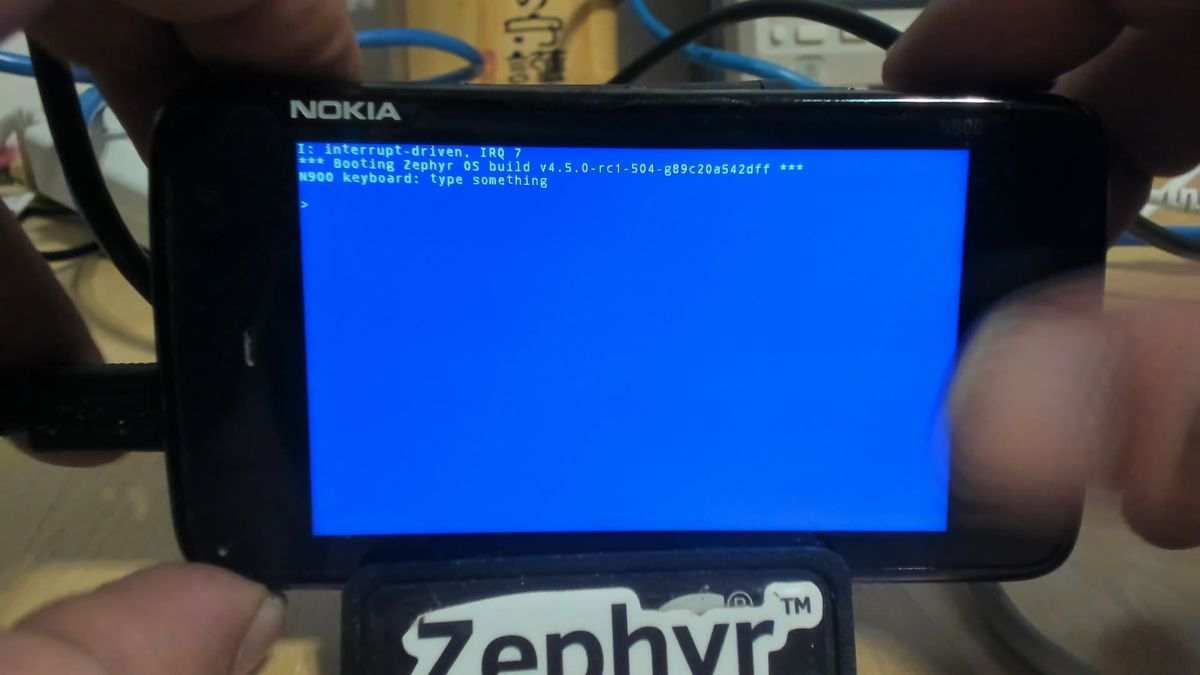 Console showing I: interrupt-driven, IRQ 7